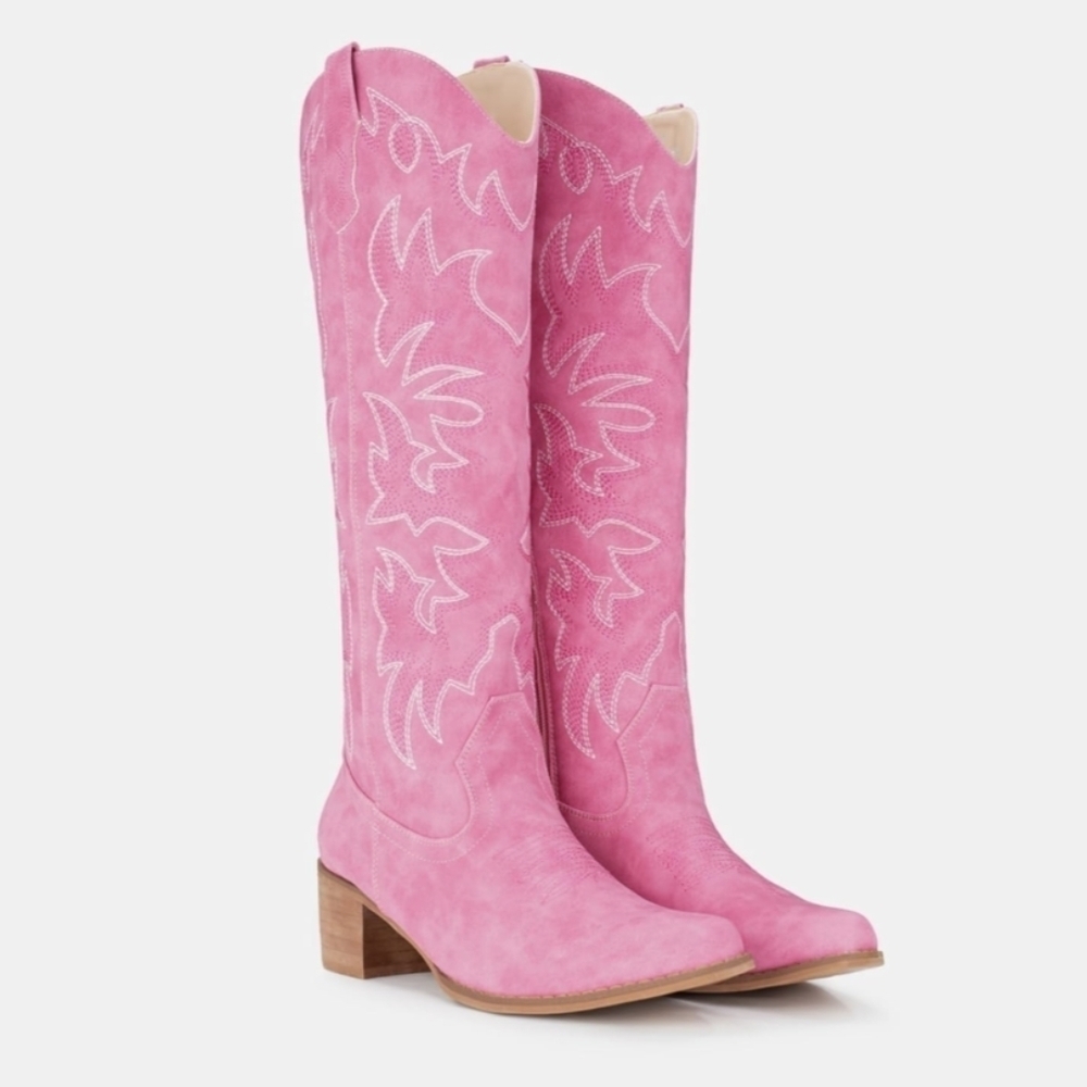 Women's pink cowgirl boots